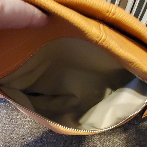 EUC Coach Pebble Leather Shoulder Bag - Rare - Picture 13 of 15